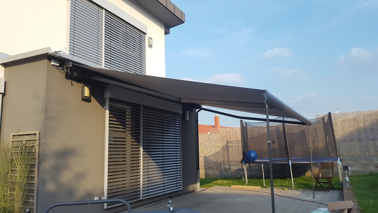 żaluzja fasadowa żaluzje fasadowe markizy tarasowe rolety zewnętrzne bramy garażowe bramy rolowane Katowice Bielsko-Biała Tychy Żory Cieszyn Żywiec tanie rolety